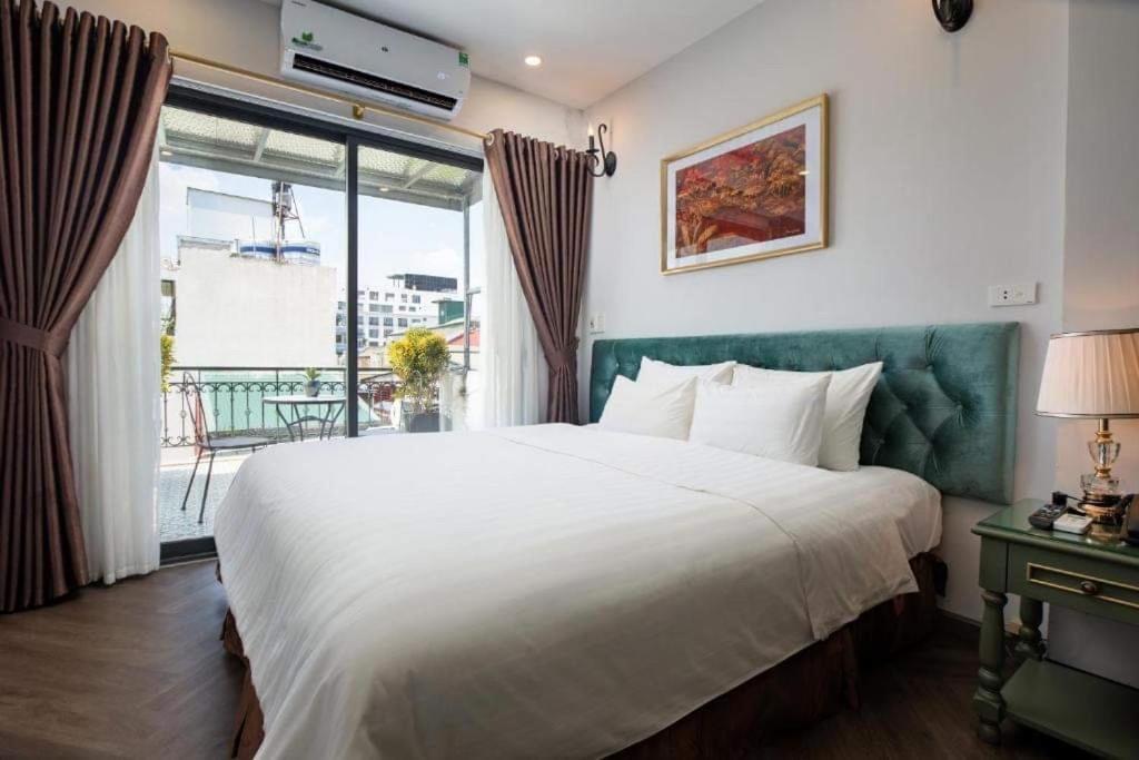Gatsby Hotel 3*