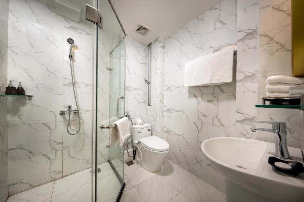 Gatsby Hotel 3*